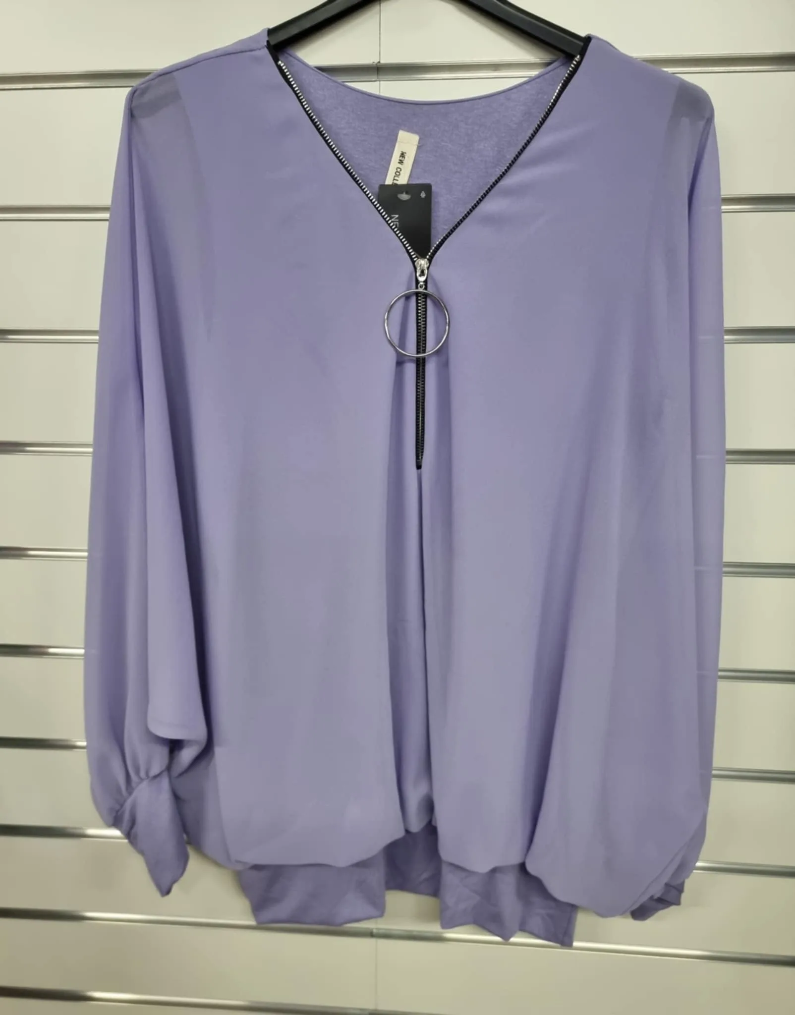 1027. DAM TUNIKA ONESIZE 42/44 TILL 50/52 (L-XXL)