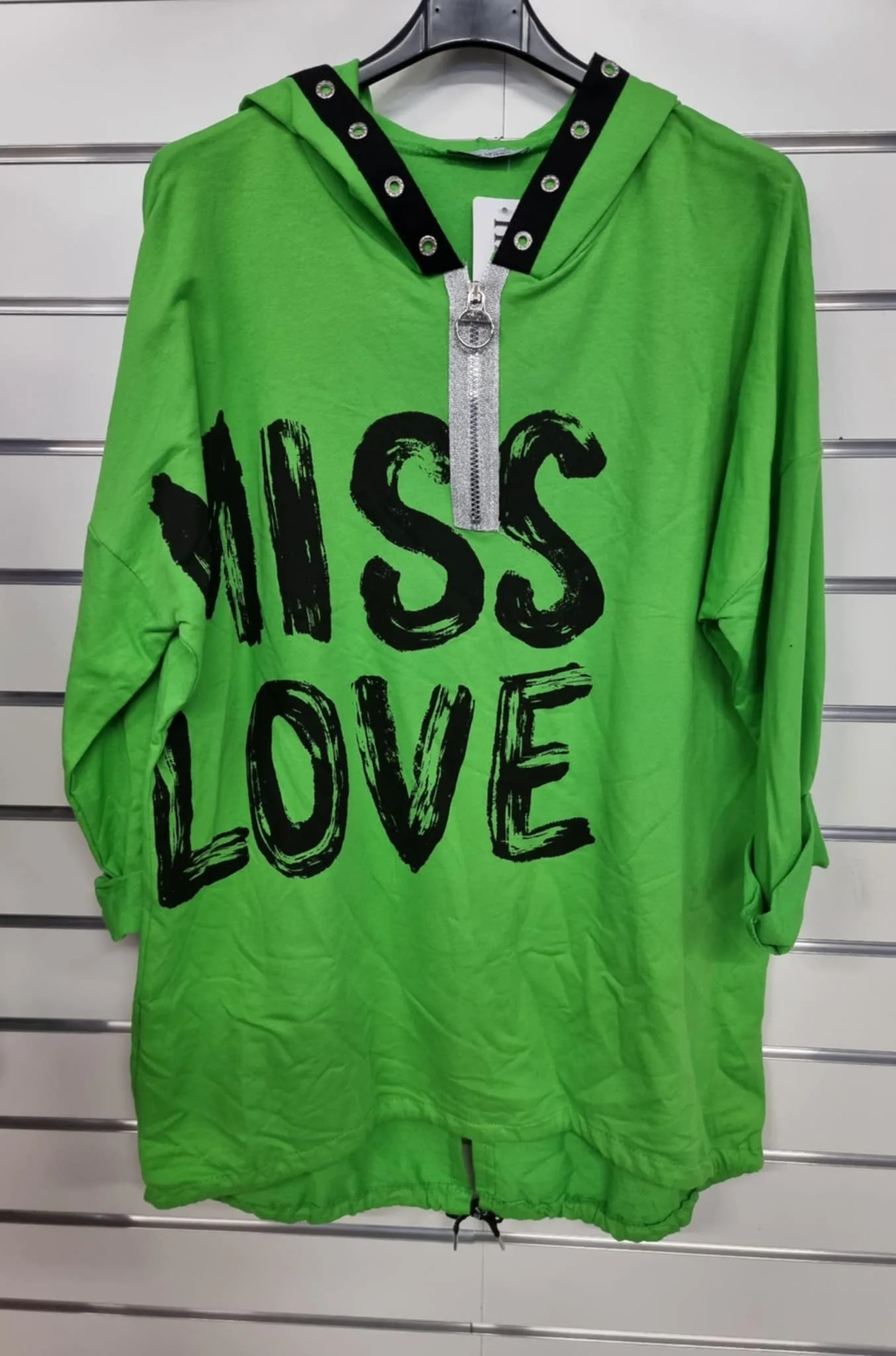 1031. DAM LUVTRÖJA MISS LOVE ONESIZE 44/46 TILL 50/52 (XL-XXL)